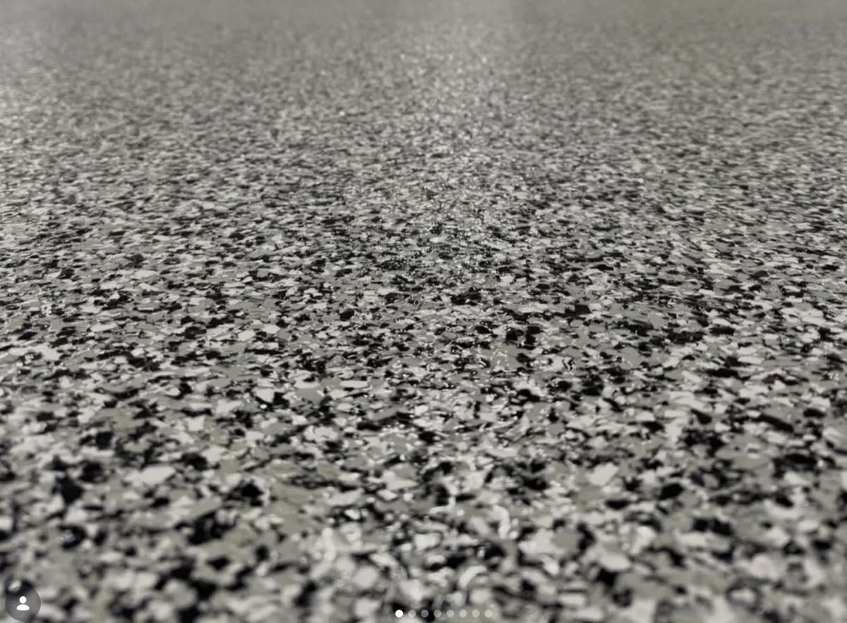 Warm tan flake epoxy garage floor
