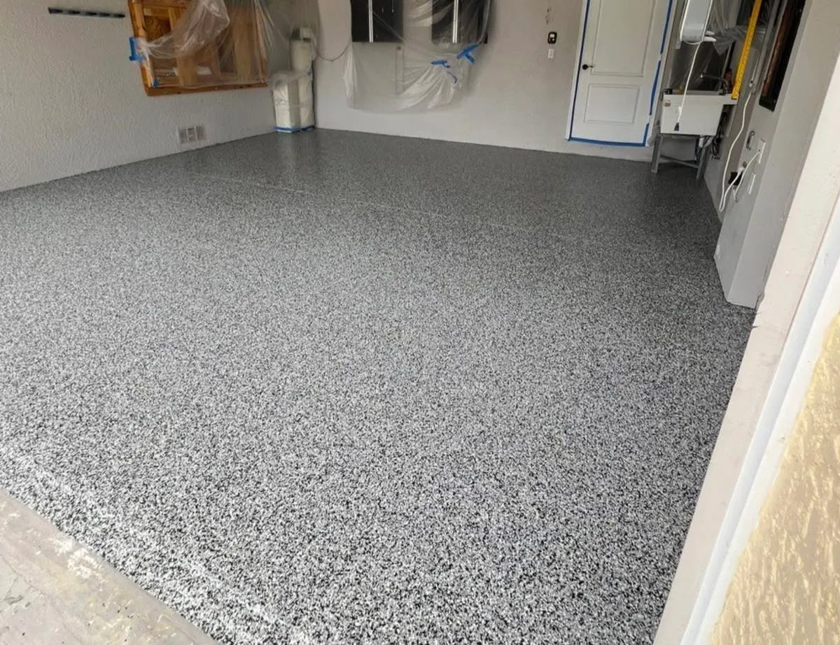 Finished light flake epoxy floor